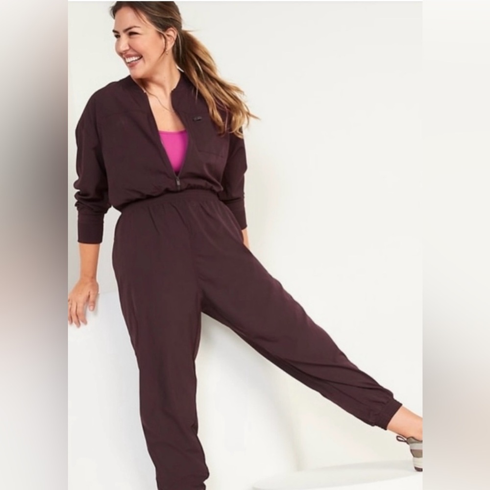 Old Navy Jumpsuit Active Stretchtech Maroon purple Zip Up L Zip Pocket Jogger